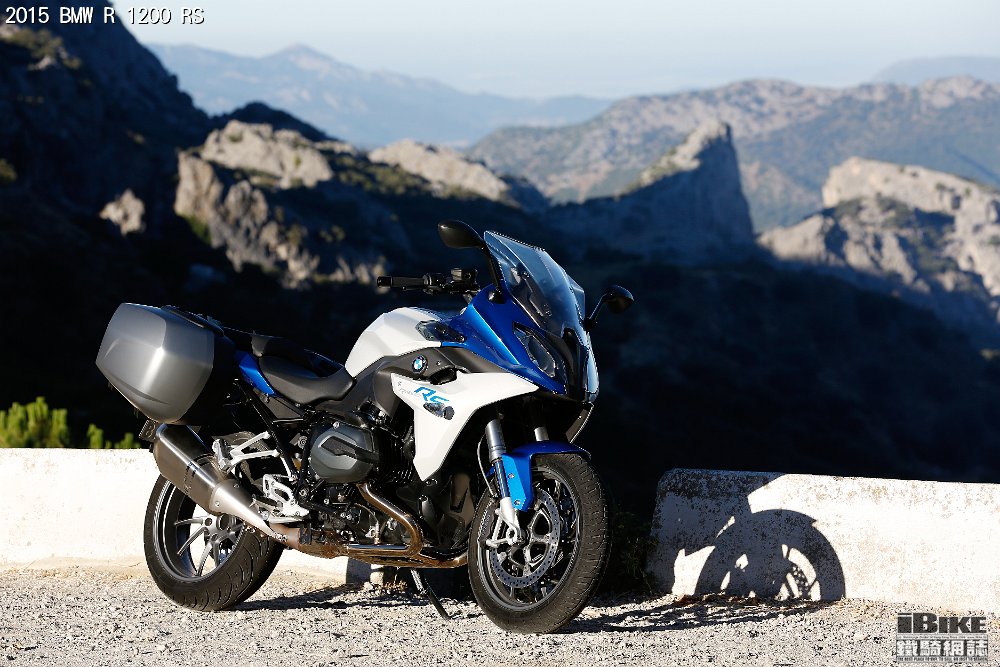 la-nuova-bmw-r-1200-rs-p90163599 highres