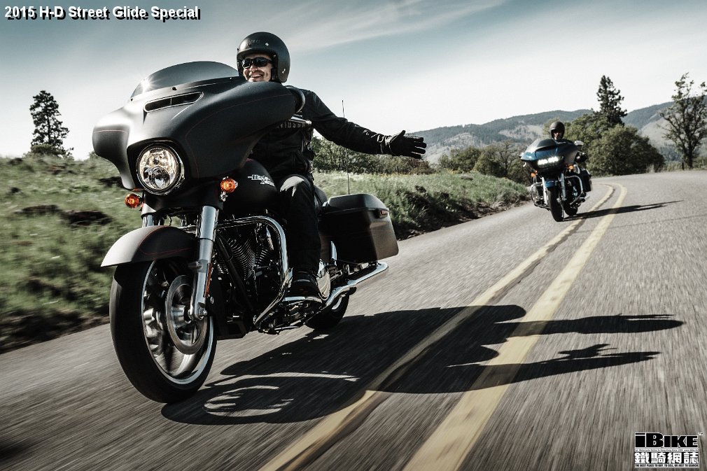 la-nuova-gamma-2015-di-harley-davidson-sempre-piu-ricca-e-completa-2310