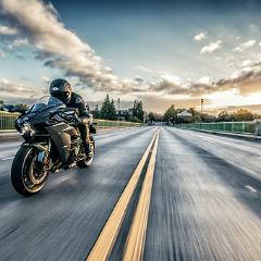 NJA_4065  Ninja H2? Carbon