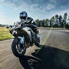 NJA_0924  Ninja H2? Carbon