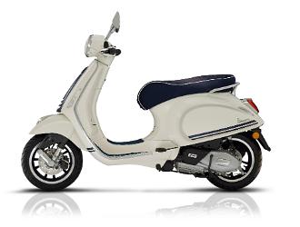 08-vespa-primavera-yacht-club