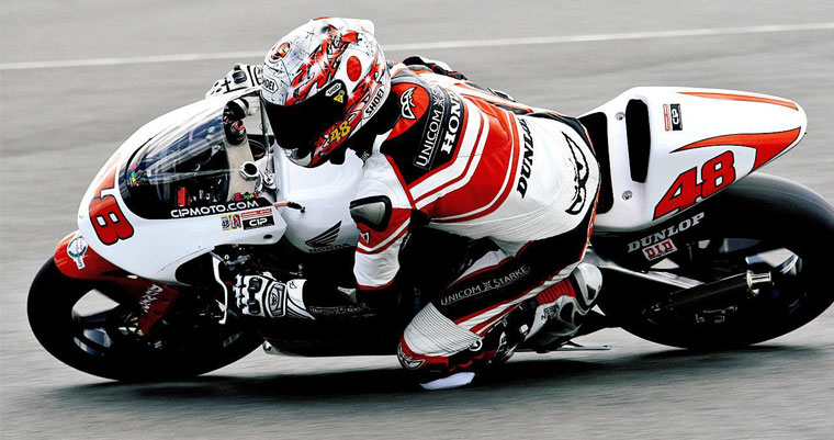 2010 moto 2日籍车手 富沢祥也 魂断意大利圣马利诺赛道